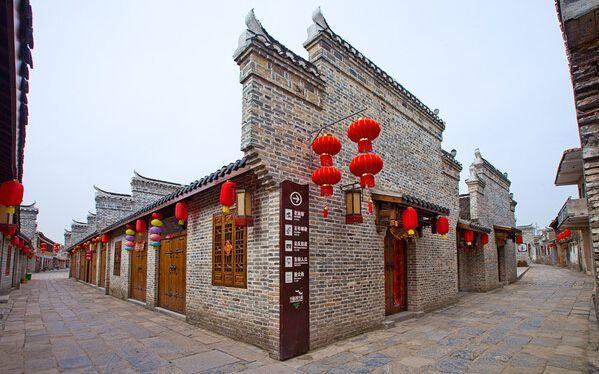 蓝鲸酒讯 | 茅台集团回应开放经销权；五粮液在仁怀开专卖店